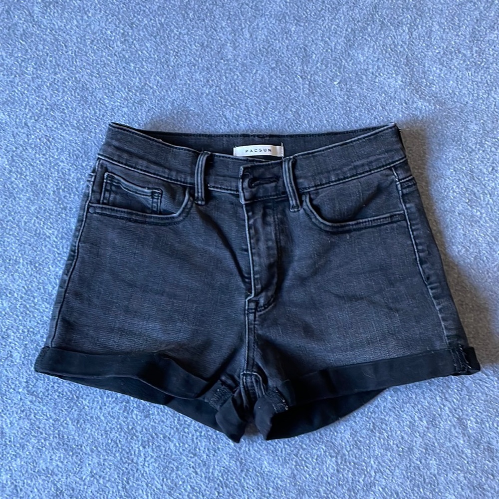 PacSun black jean shorts